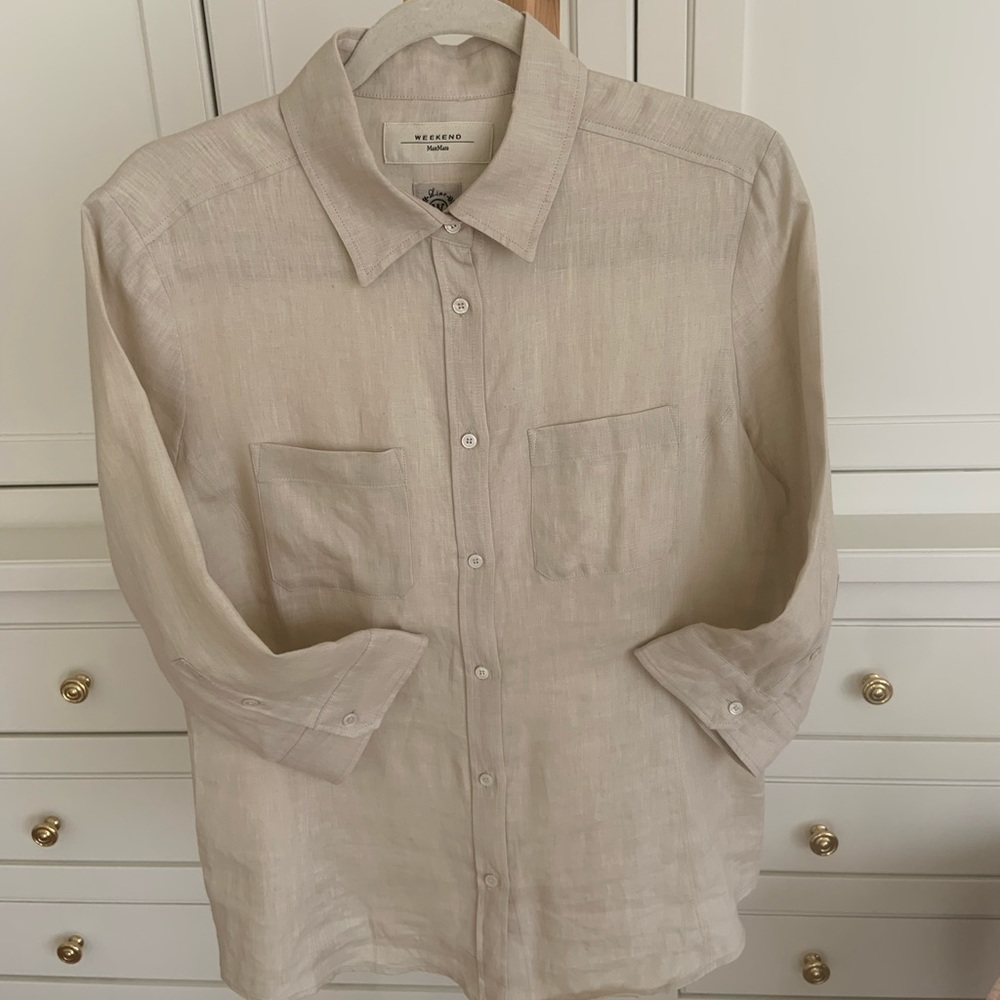 Max Mara Weekend natural color linen shirt. Size large. Never worn.